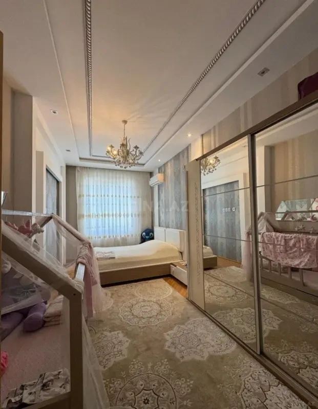 Satılır 3 otaqlı mənzil 120 m²