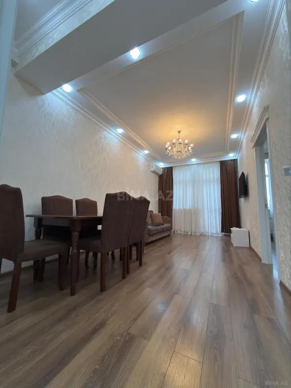 Satılır 3 otaqlı mənzil 84 m²