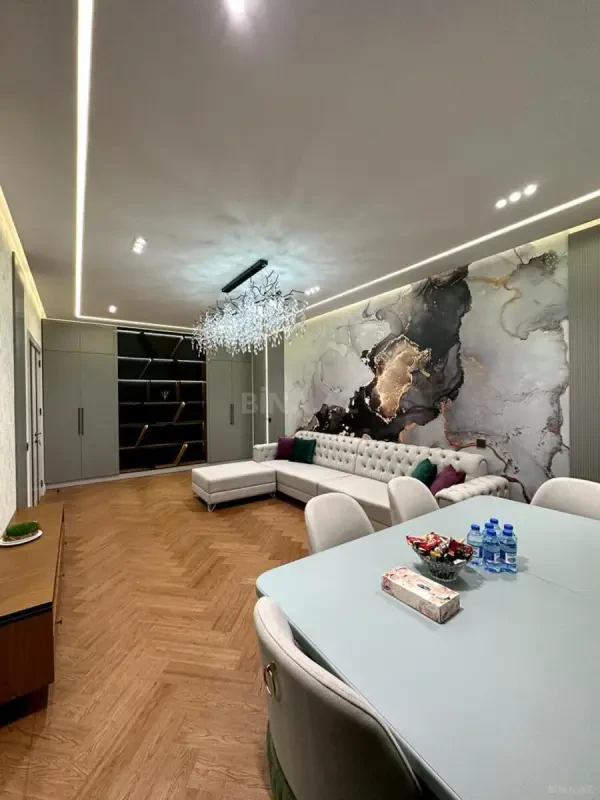 Satılır 2 otaqlı mənzil 75 m²