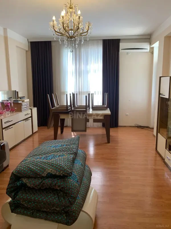Kirayə verilir 3 otaqlı mənzil 90 m²