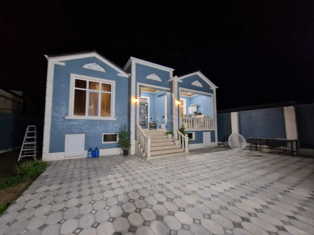 Satılır 4 otaqlı həyət evi 124 m²