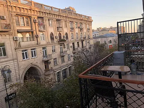 Kirayə verilir 1 otaqlı mənzil 30 m² — Bakı 1 otaq 30.00 m²