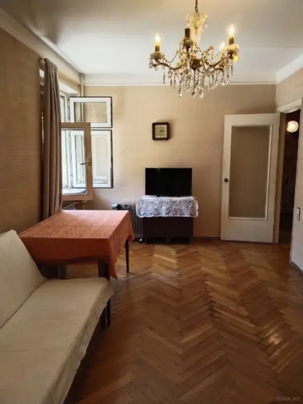 Satılır 3 otaqlı mənzil 62 m²