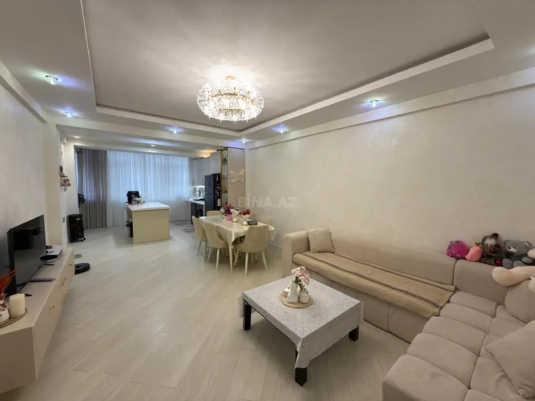 Kirayə verilir 2 otaqlı mənzil 72 m²
