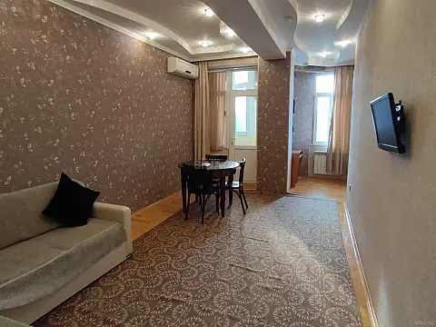 Kirayə verilir 2 otaqlı mənzil 70 m² — Bakı 2 otaq 70.00 m²