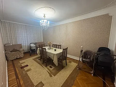 Satılır 4 otaqlı mənzil 100 m² — Bakı, Əhmədli 4 otaq 100.00 m²