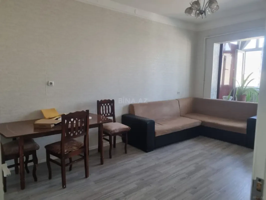 Kirayə verilir 2 otaqlı mənzil 60 m²