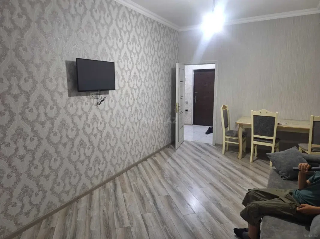 Kirayə verilir 2 otaqlı mənzil 55 m²