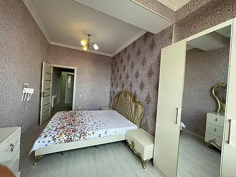 Kirayə verilir 2 otaqlı mənzil 80 m² — Bakı 2 otaq 80.00 m²