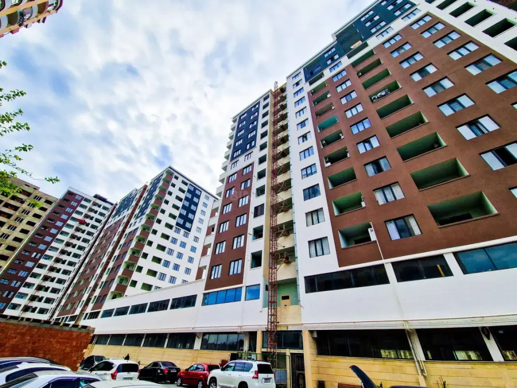 Satılır 1 otaqlı mənzil 51 m²