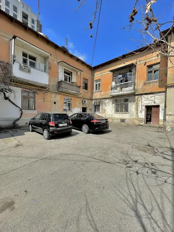 Kirayə verilir 2 otaqlı mənzil 60 m²