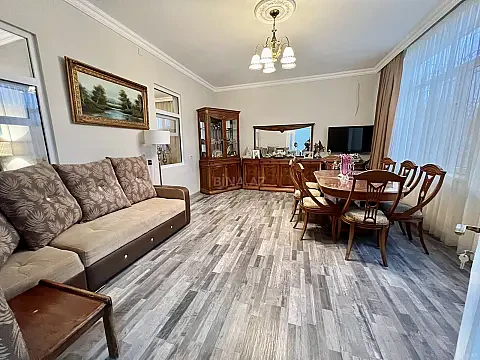 Satılır 6 otaqlı həyət evi 160 m² — Bakı, M.Ə.Rəsulzadə qəs. 6 otaq 160.00 m²