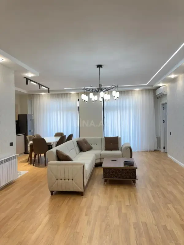 Kirayə verilir 3 otaqlı mənzil 103 m²