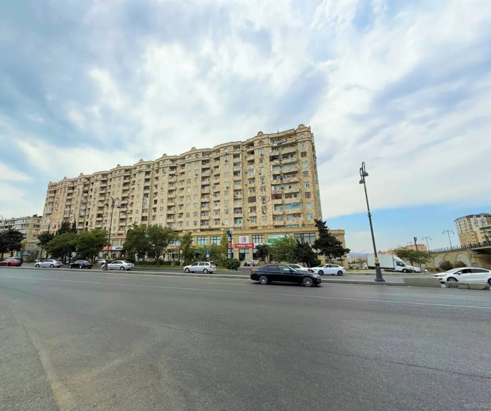 Satılır 2 otaqlı mənzil 80 m²