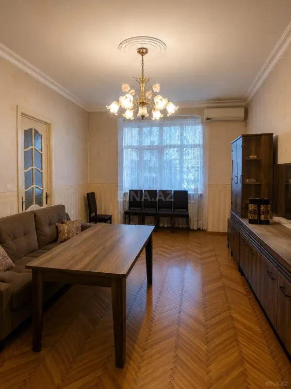 Kirayə verilir 2 otaqlı mənzil 60 m²