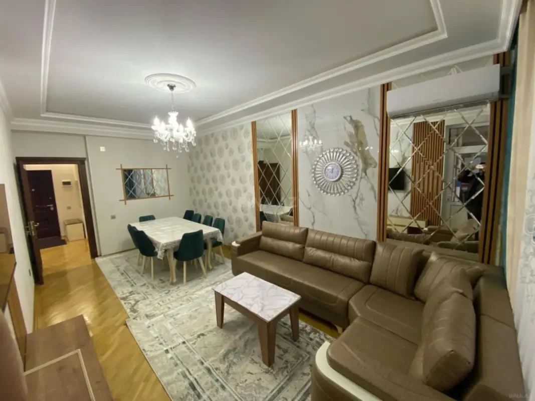 Kirayə verilir 2 otaqlı mənzil 90 m²