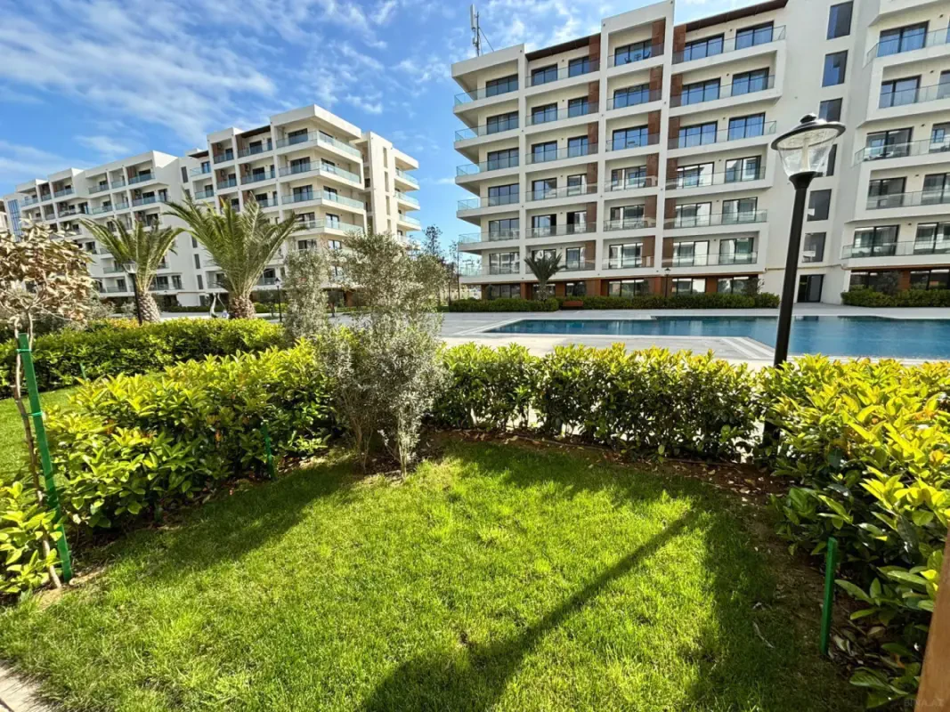 Satılır 2 otaqlı mənzil 57 m²