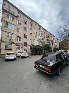 Satılır 2 otaqlı mənzil 52 m² — Bakı, Memar Əcəmi yanı 2 otaq 52.00 m²