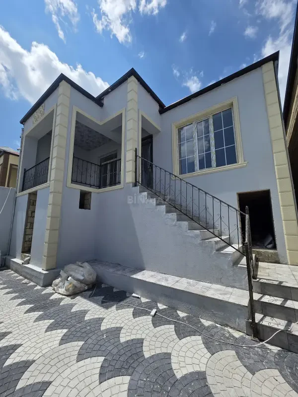 Satılır 3 otaqlı həyət evi 2 m²