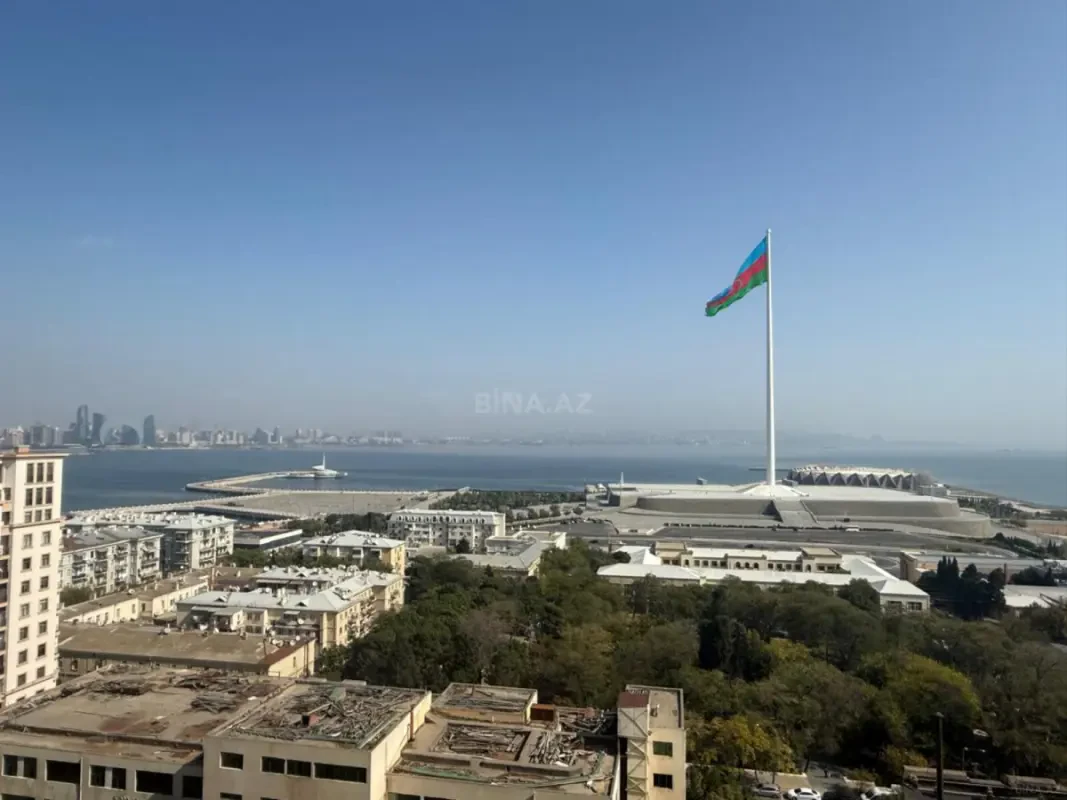 Satılır 2 otaqlı mənzil 77 m²