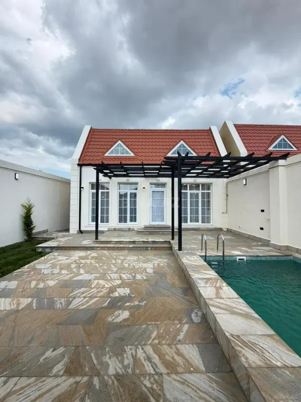 Satılır 3 otaqlı həyət evi 100 m²