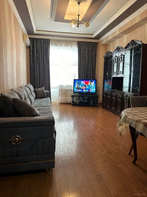 Kirayə verilir 3 otaqlı mənzil 120 m²