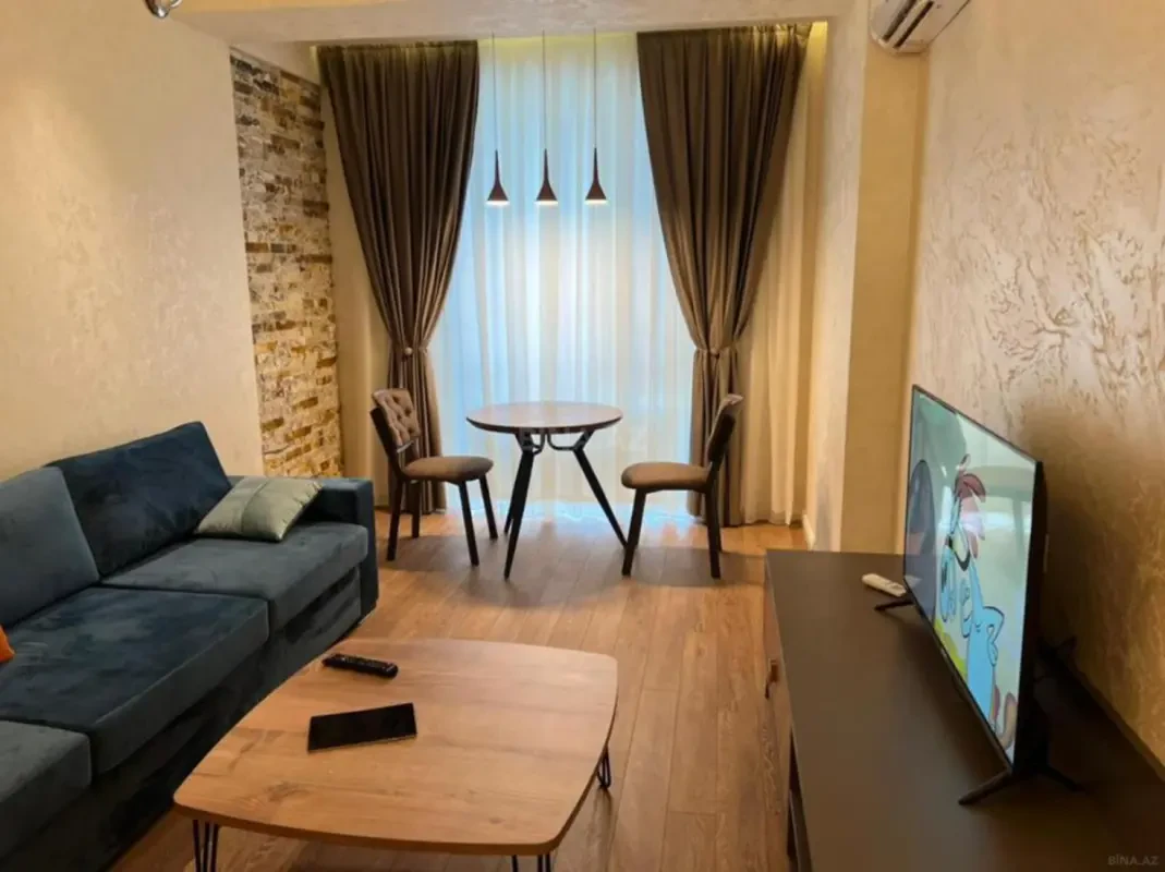Kirayə verilir 2 otaqlı mənzil 60 m²