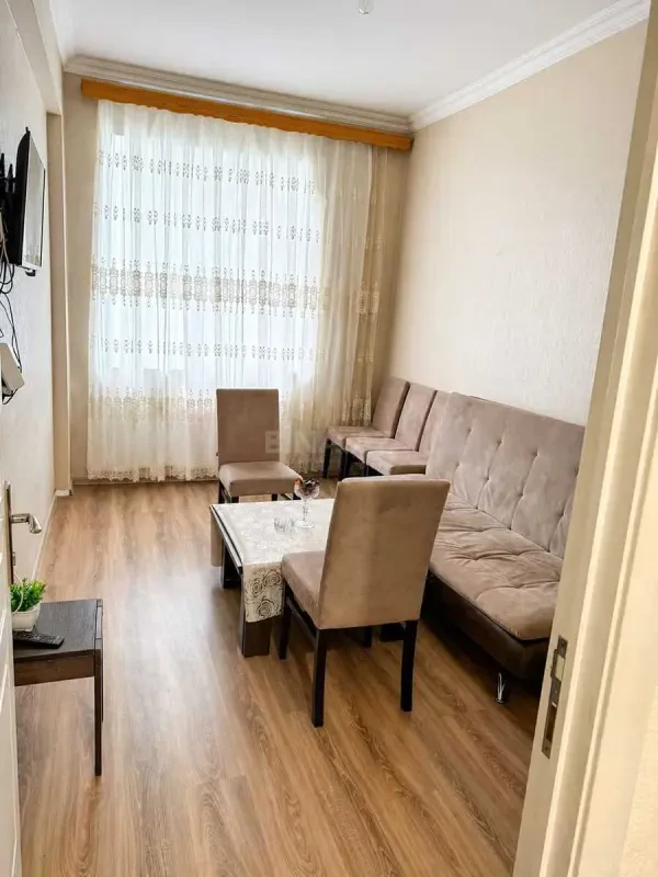 Kirayə verilir 2 otaqlı mənzil 65 m²