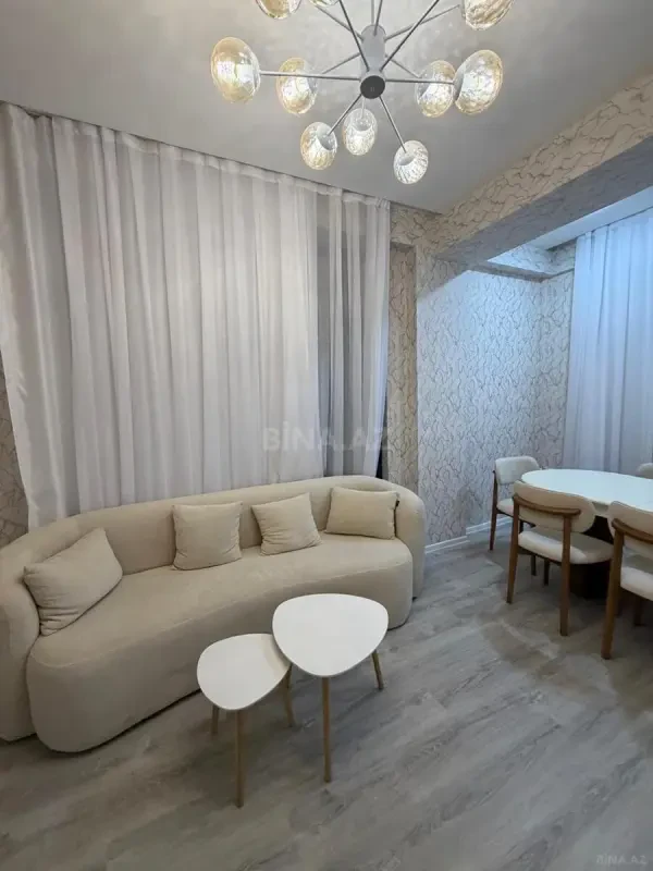Kirayə verilir 2 otaqlı mənzil 65 m²