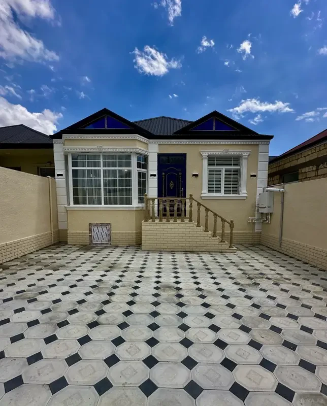 Satılır 4 otaqlı həyət evi 100 m²