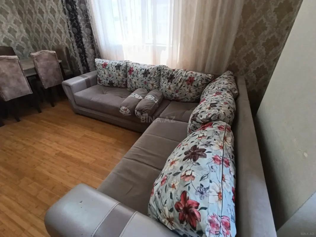 Kirayə verilir 3 otaqlı mənzil 110 m²