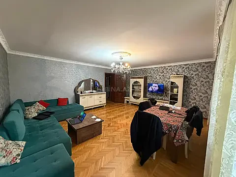 Satılır 3 otaqlı mənzil 95 m² — Bakı, İnşaatçılar 3 otaq 95.00 m²