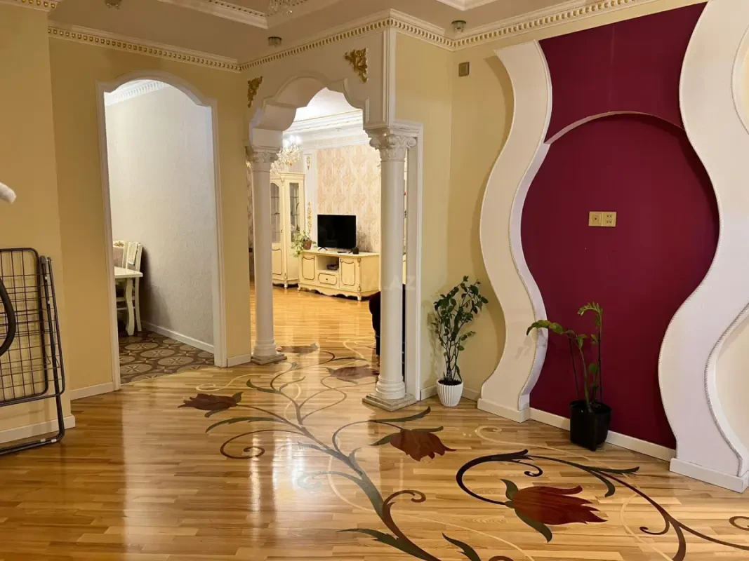 Kirayə verilir 3 otaqlı mənzil 110 m²