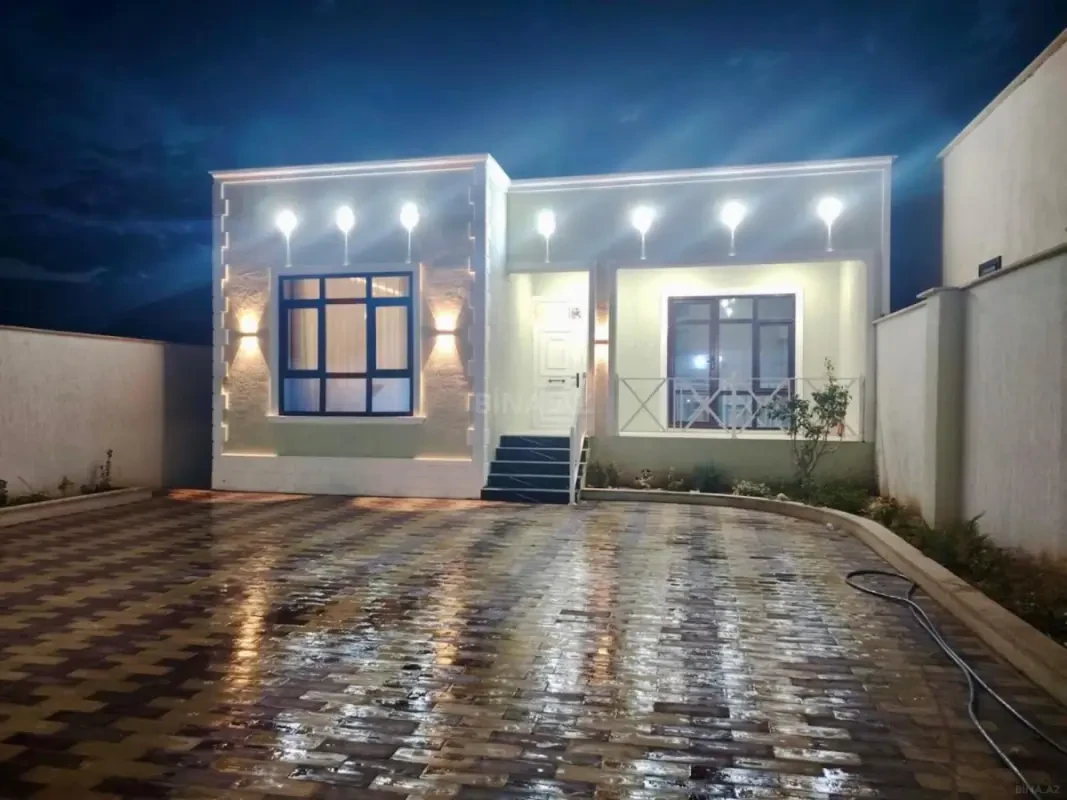Satılır 4 otaqlı həyət evi 105 m²