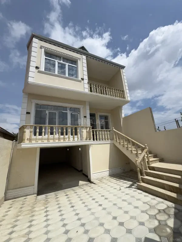 Satılır 4 otaqlı həyət evi 160 m²