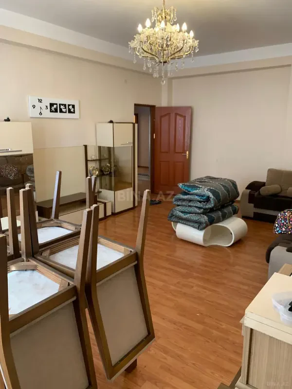 Kirayə verilir 3 otaqlı mənzil 85 m²