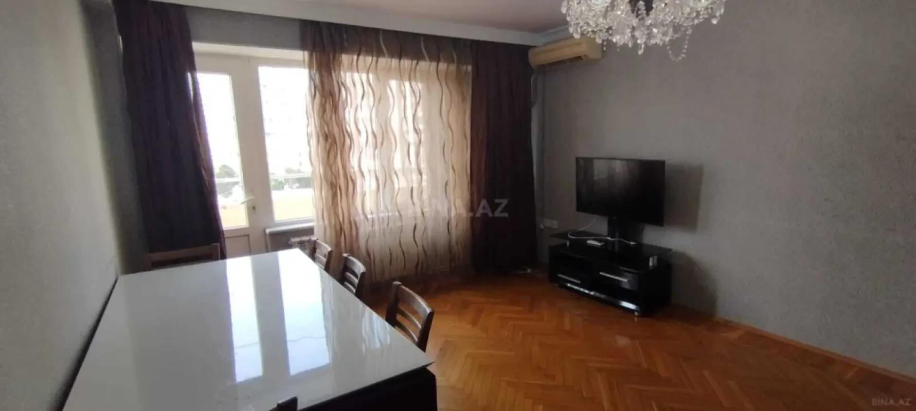 Kirayə verilir 3 otaqlı mənzil 110 m²