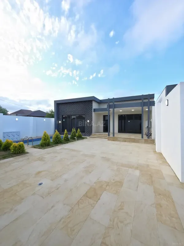 Satılır 4 otaqlı həyət evi 140 m²