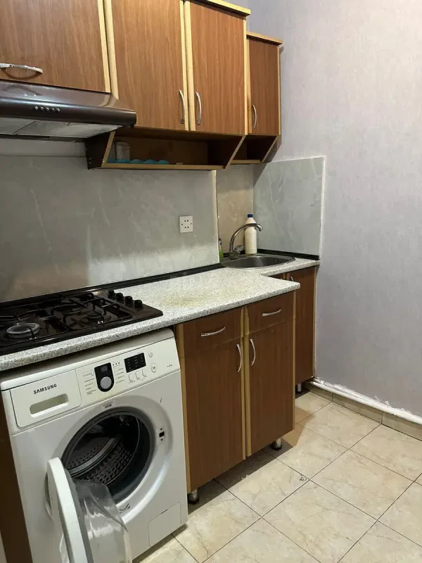 Kirayə verilir 1 otaqlı mənzil 90 m²