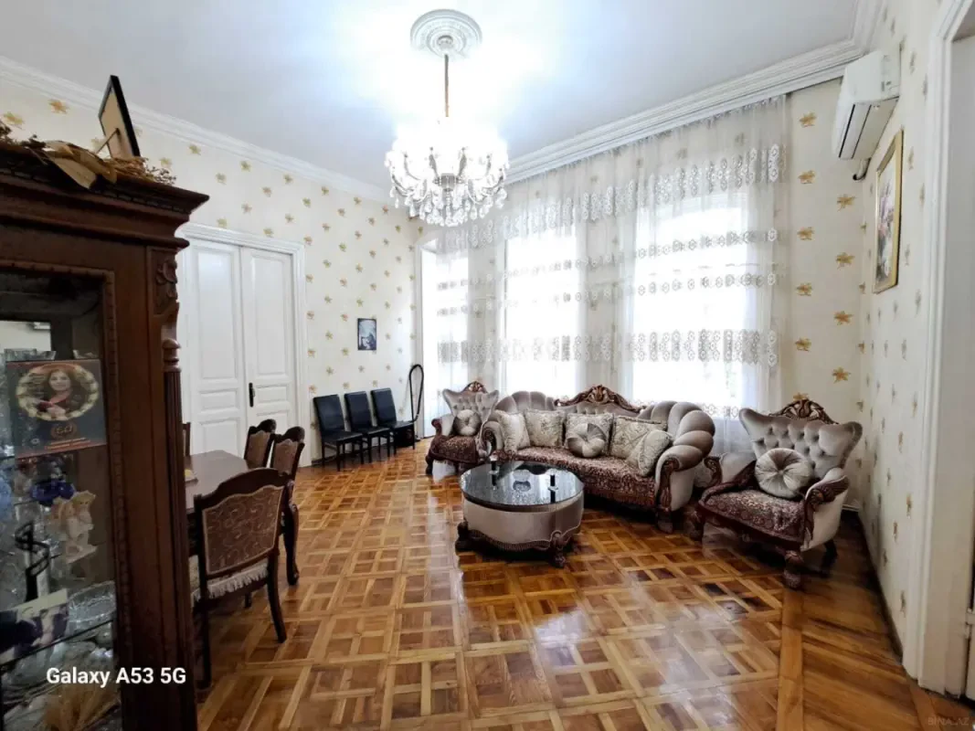 Satılır 3 otaqlı mənzil 100 m²