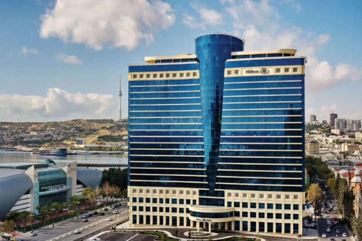 Satılır 2 otaqlı mənzil 114 m²