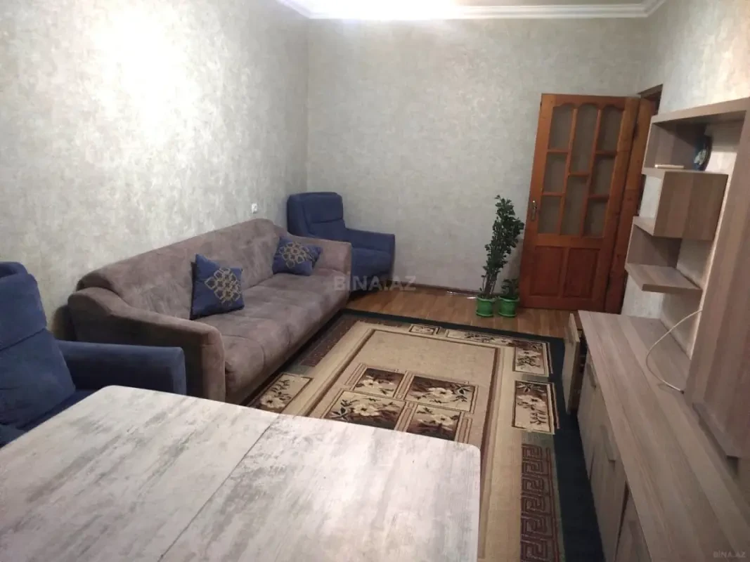 Kirayə verilir 2 otaqlı mənzil 55 m²