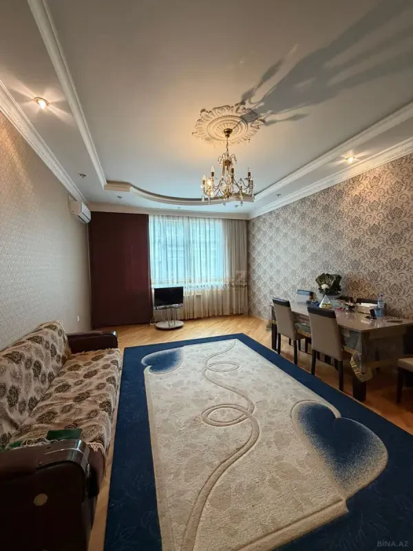 Satılır 2 otaqlı mənzil 96 m²