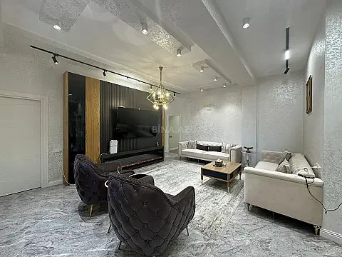 Satılır 3 otaqlı mənzil 153 m² — Bakı, Əhmədli 3 otaq 153.00 m²
