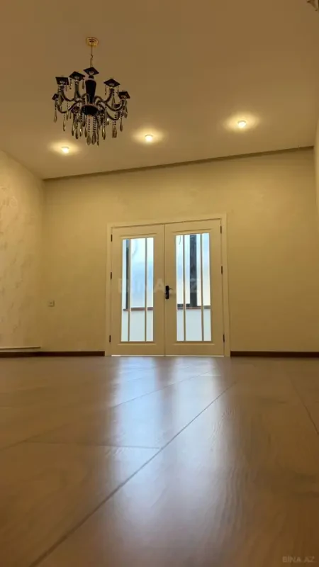 Satılır 2 otaqlı mənzil 80.5 m²