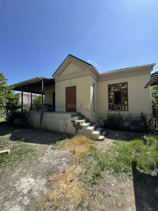 Satılır 3 otaqlı həyət evi 100 m²