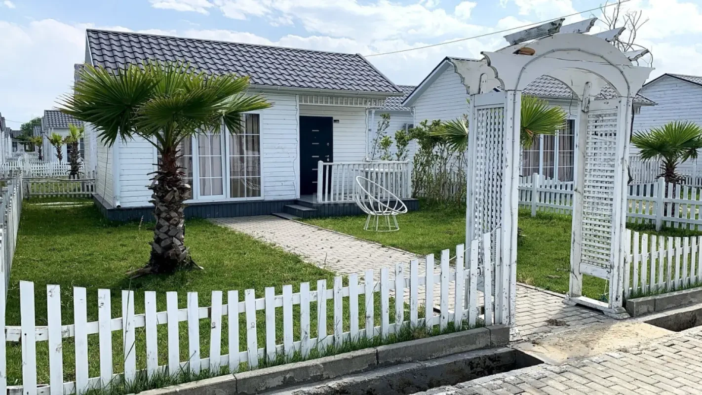 Satılır 1 otaqlı həyət evi 27 m²