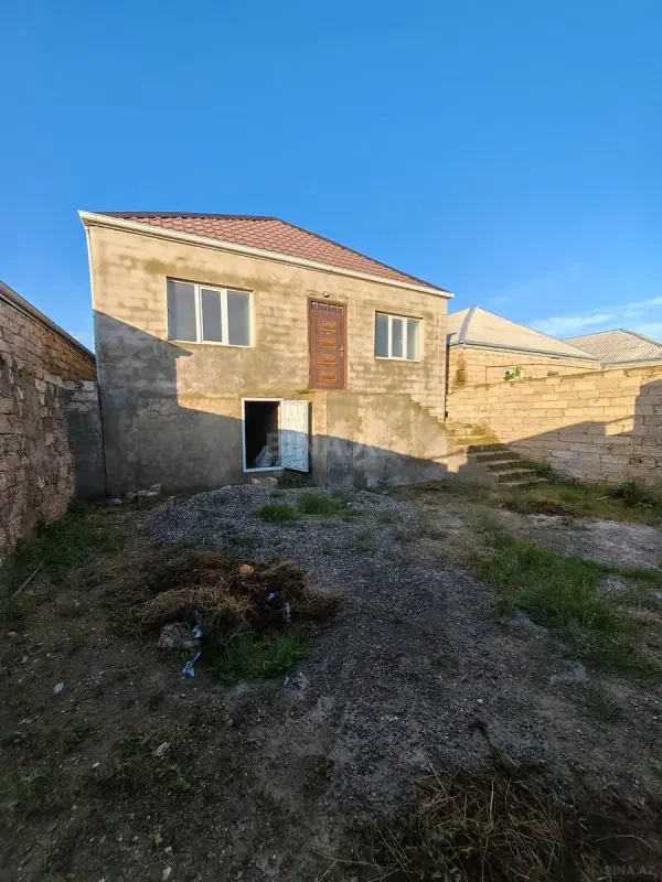 Satılır 3 otaqlı həyət evi 130 m²