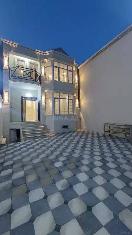 Satılır 4 otaqlı həyət evi 190 m²