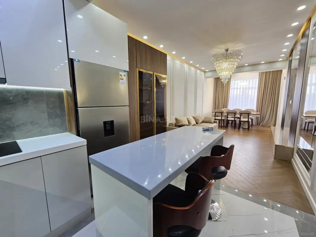 Satılır 3 otaqlı mənzil 92 m²